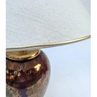 Lampa szklana ze złota iryzacją.